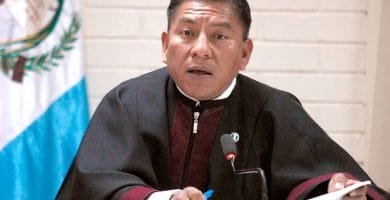 suspenden al juez Xitumul