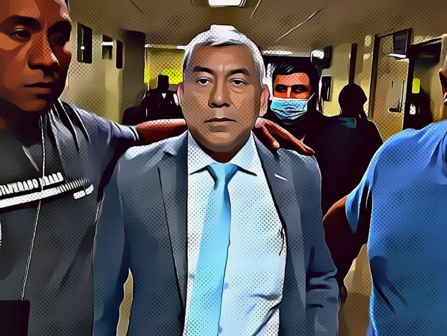 "El fiscal que se esconde tras sus guardaespaldas"