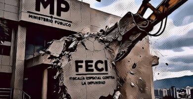 García Luna inicia cambios en el MP con liquidación de la FECI y revisión de casos de exiliados