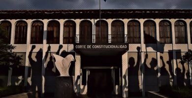 “Que el pueblo decida”: ciudadano pide disolver la CC