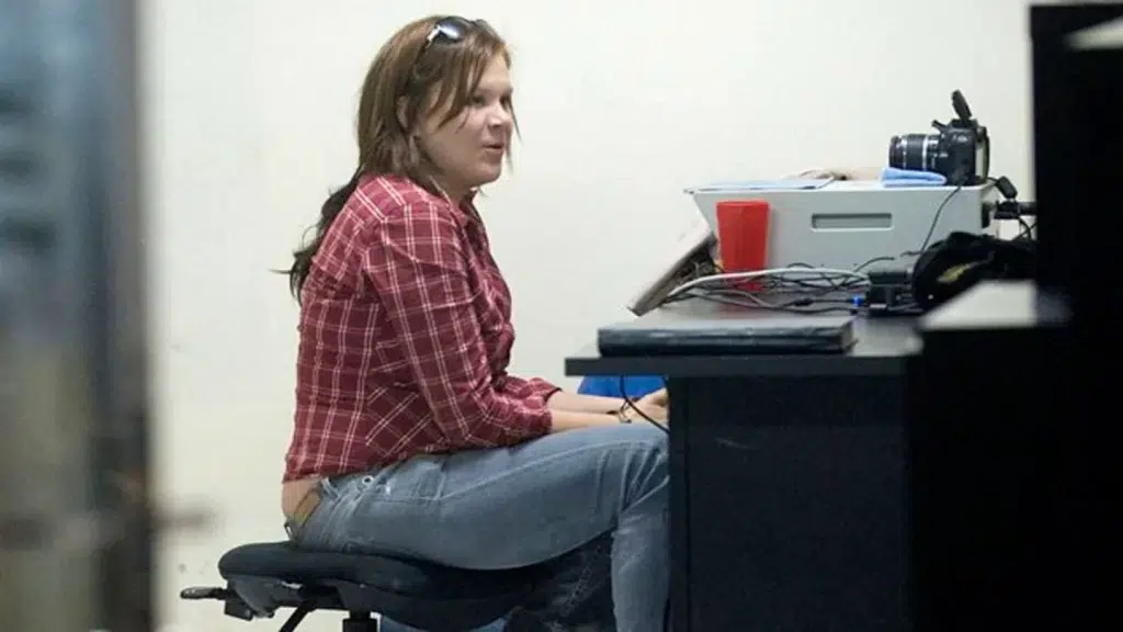 Foto del juicio a Tania Salezka Solís Castillo, nicaragüense condenada a 28 años de cárcel por tráfico de metanfetaminas. Investigaciones la relacionan con Ricardo Méndez Ruiz.